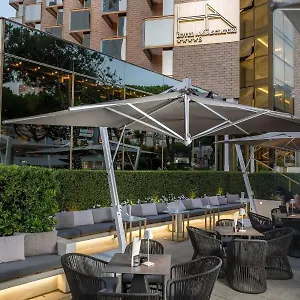 https://ambasciatori-rimini.emilia-romagnahotels.net