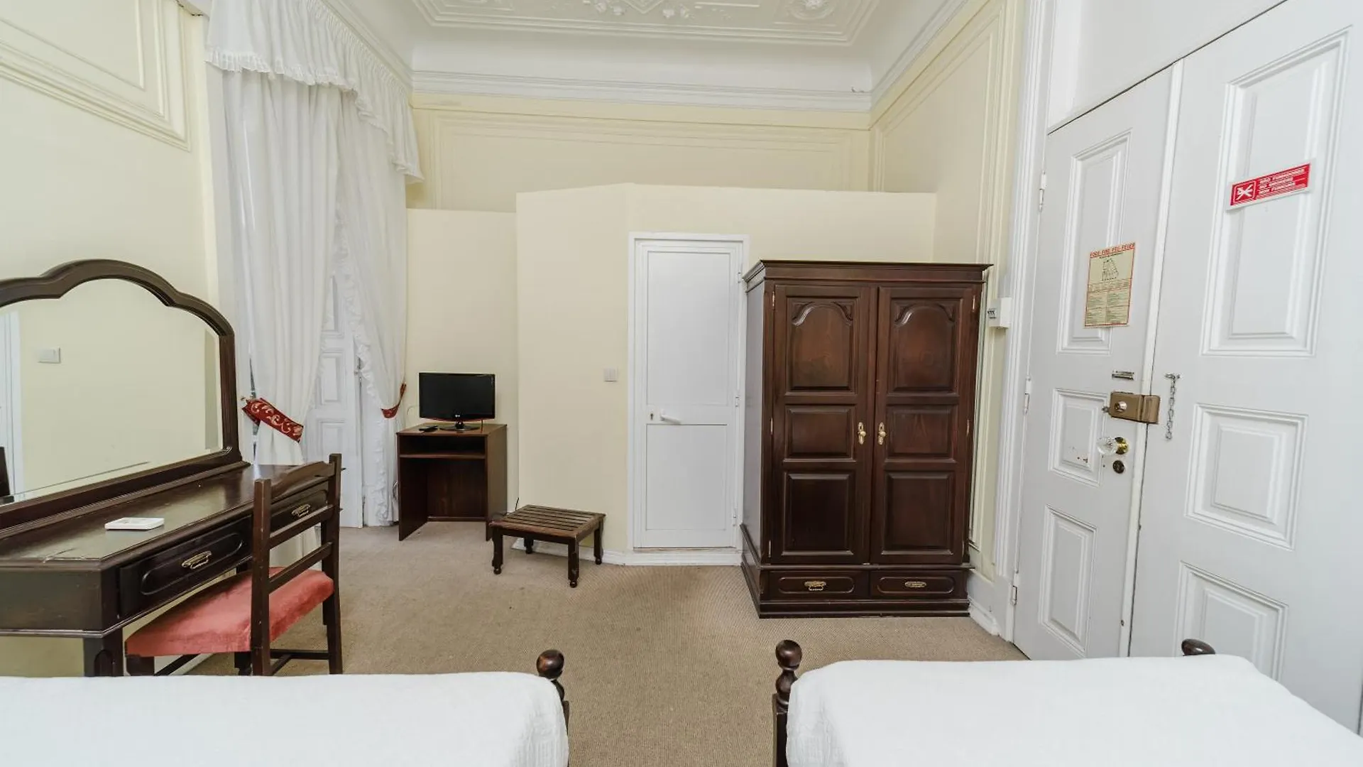 Gasthof Hotel Pensao Londres Lissabon